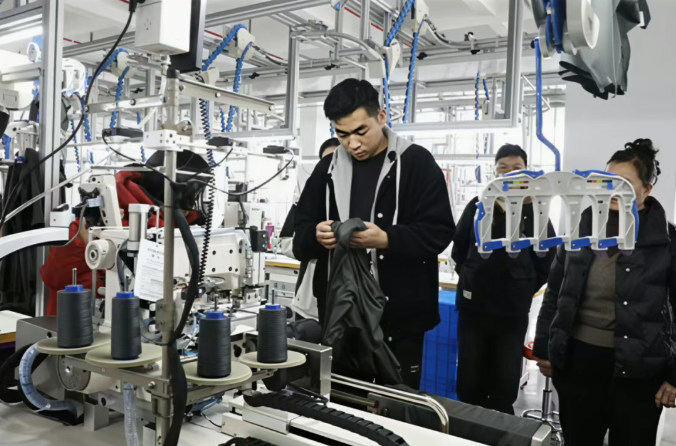 智能化車間火力全開 貴州恒達世家落地都勻，點亮群眾家門口的就業致富夢